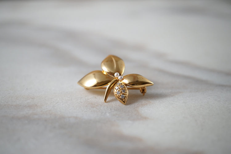 Lily Fly Broach