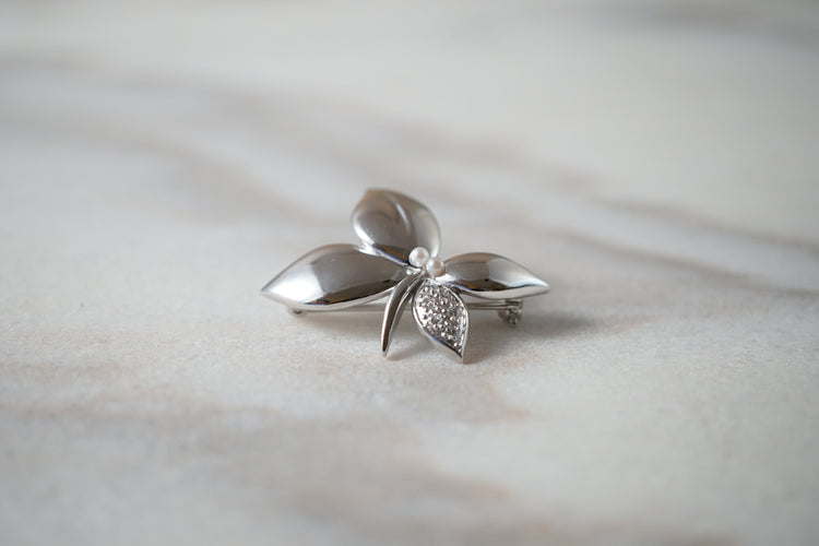 Lily Fly Broach